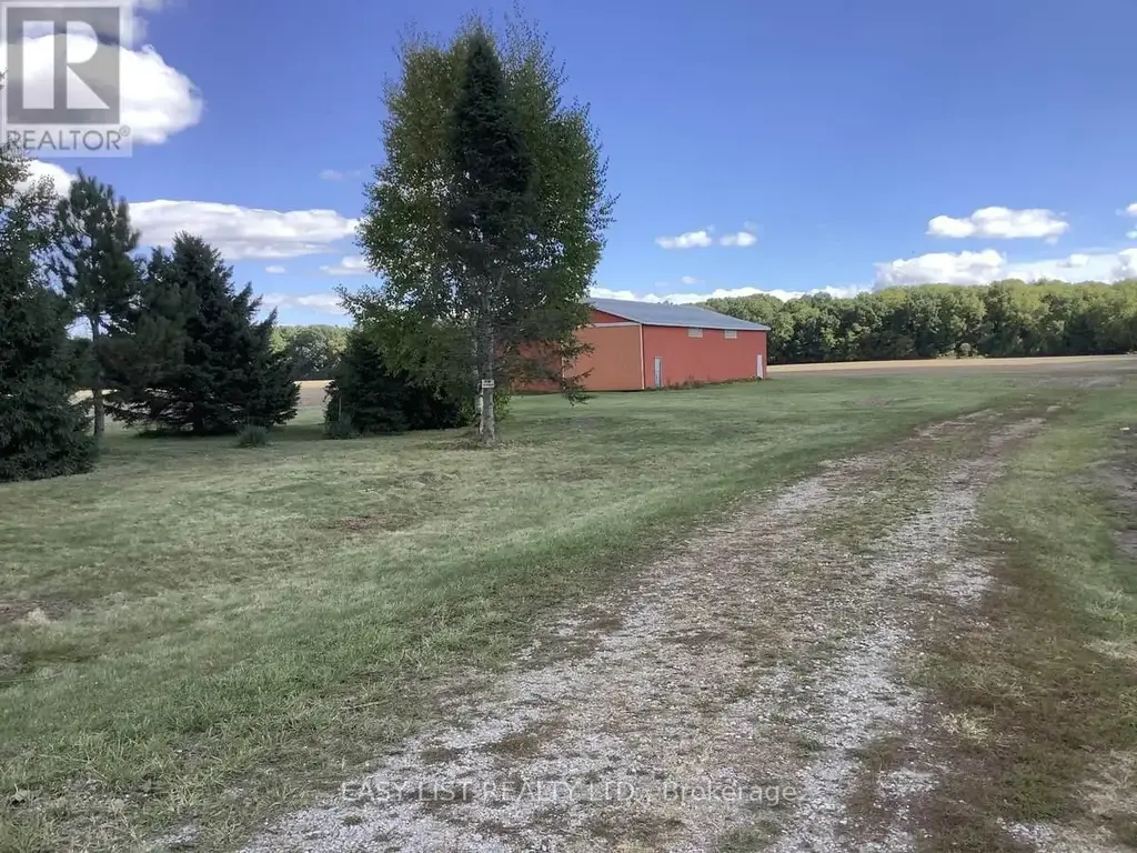 1618 Mccain Side Road W, Kingsville